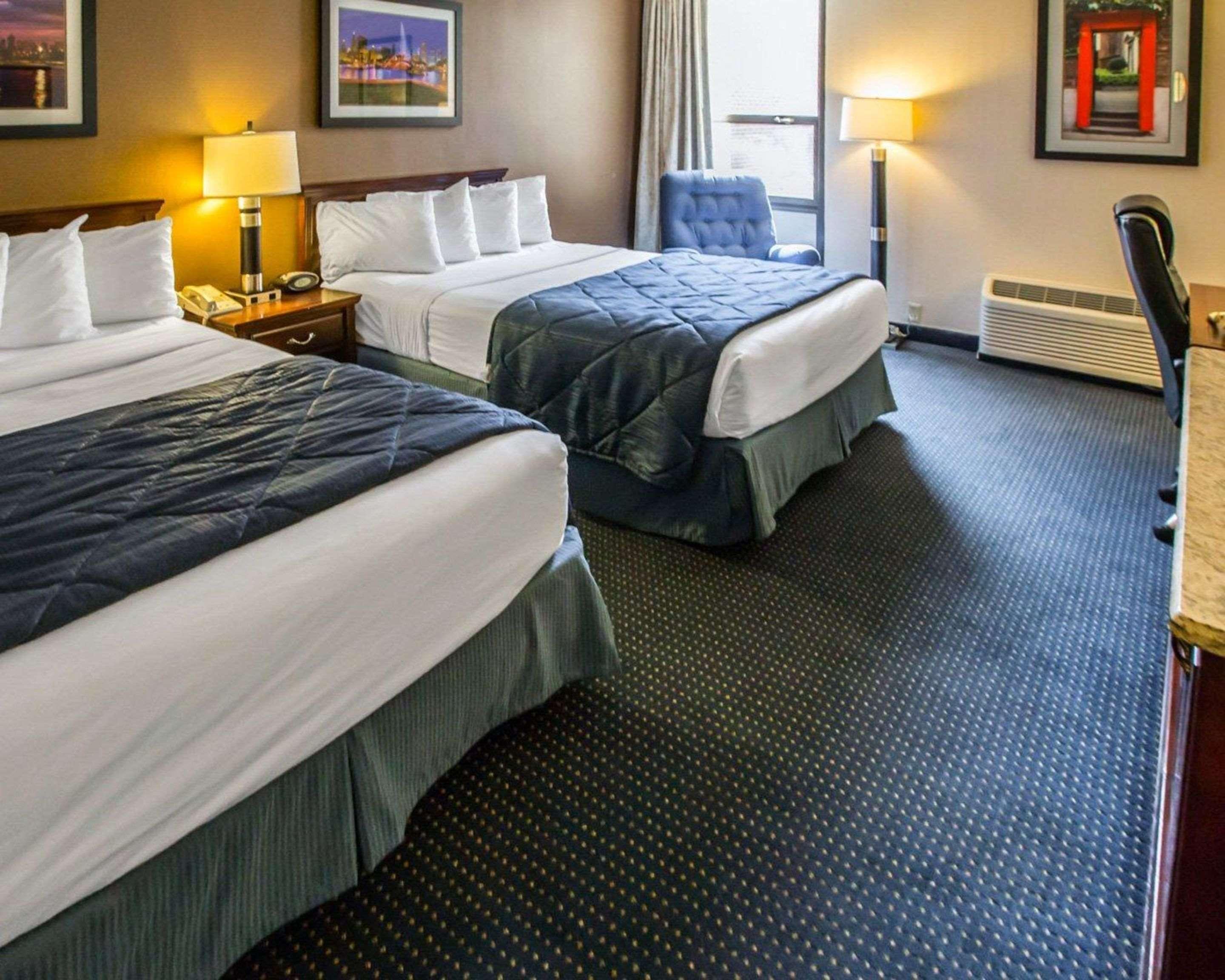 Quality Inn Schaumburg - Chicago Near The Mall Buitenkant foto