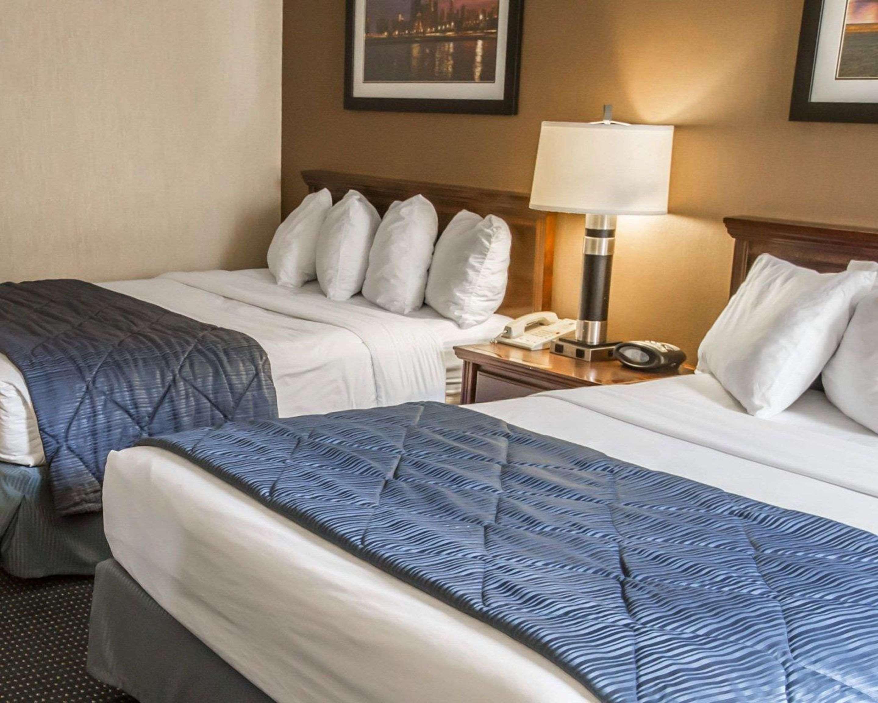Quality Inn Schaumburg - Chicago Near The Mall Buitenkant foto
