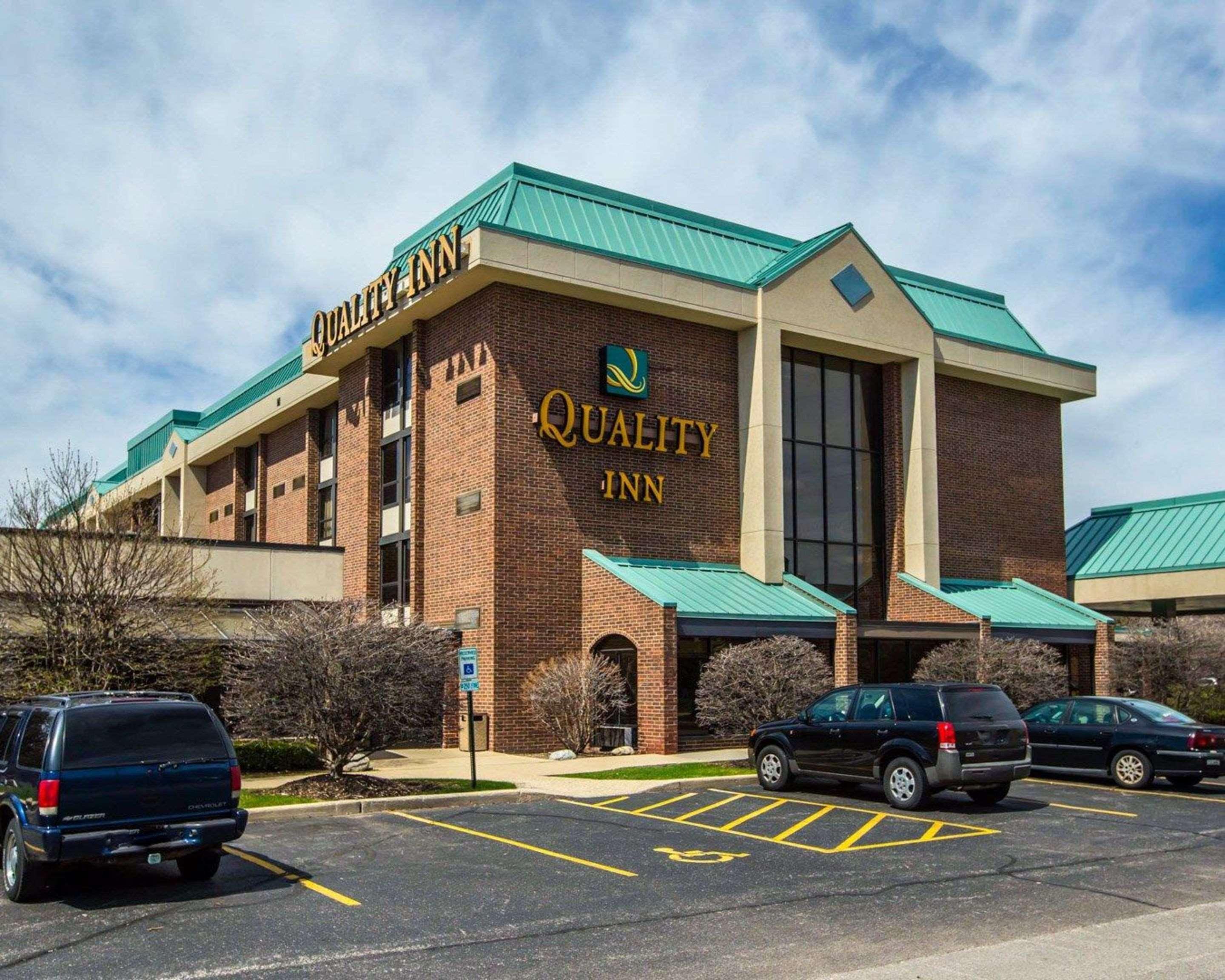 Quality Inn Schaumburg - Chicago Near The Mall Buitenkant foto