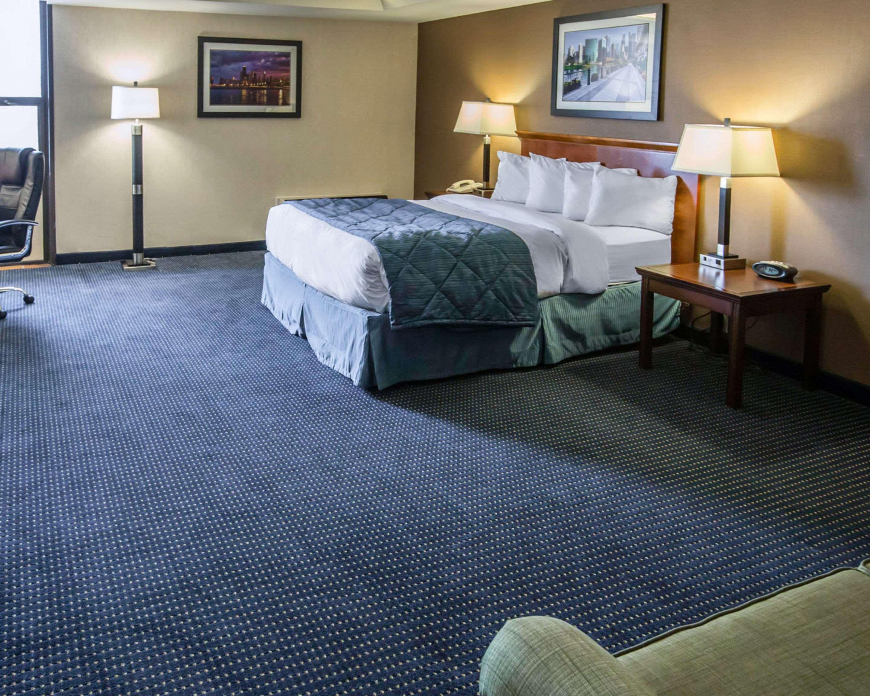 Quality Inn Schaumburg - Chicago Near The Mall Buitenkant foto