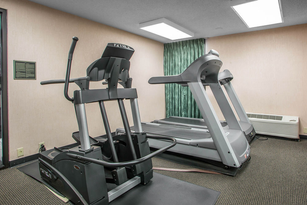 Quality Inn Schaumburg - Chicago Near The Mall Buitenkant foto