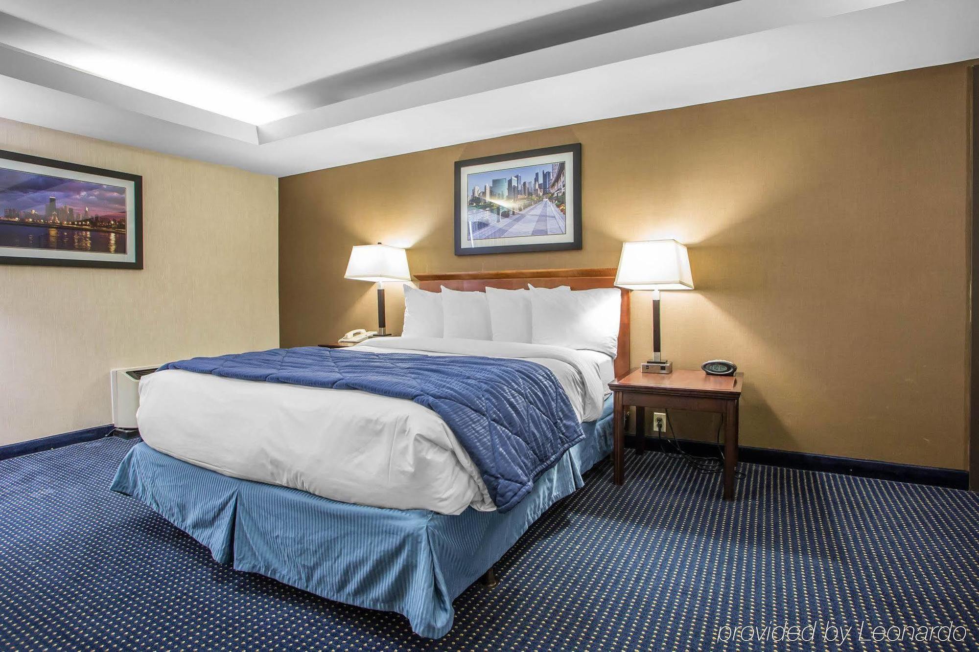 Quality Inn Schaumburg - Chicago Near The Mall Buitenkant foto