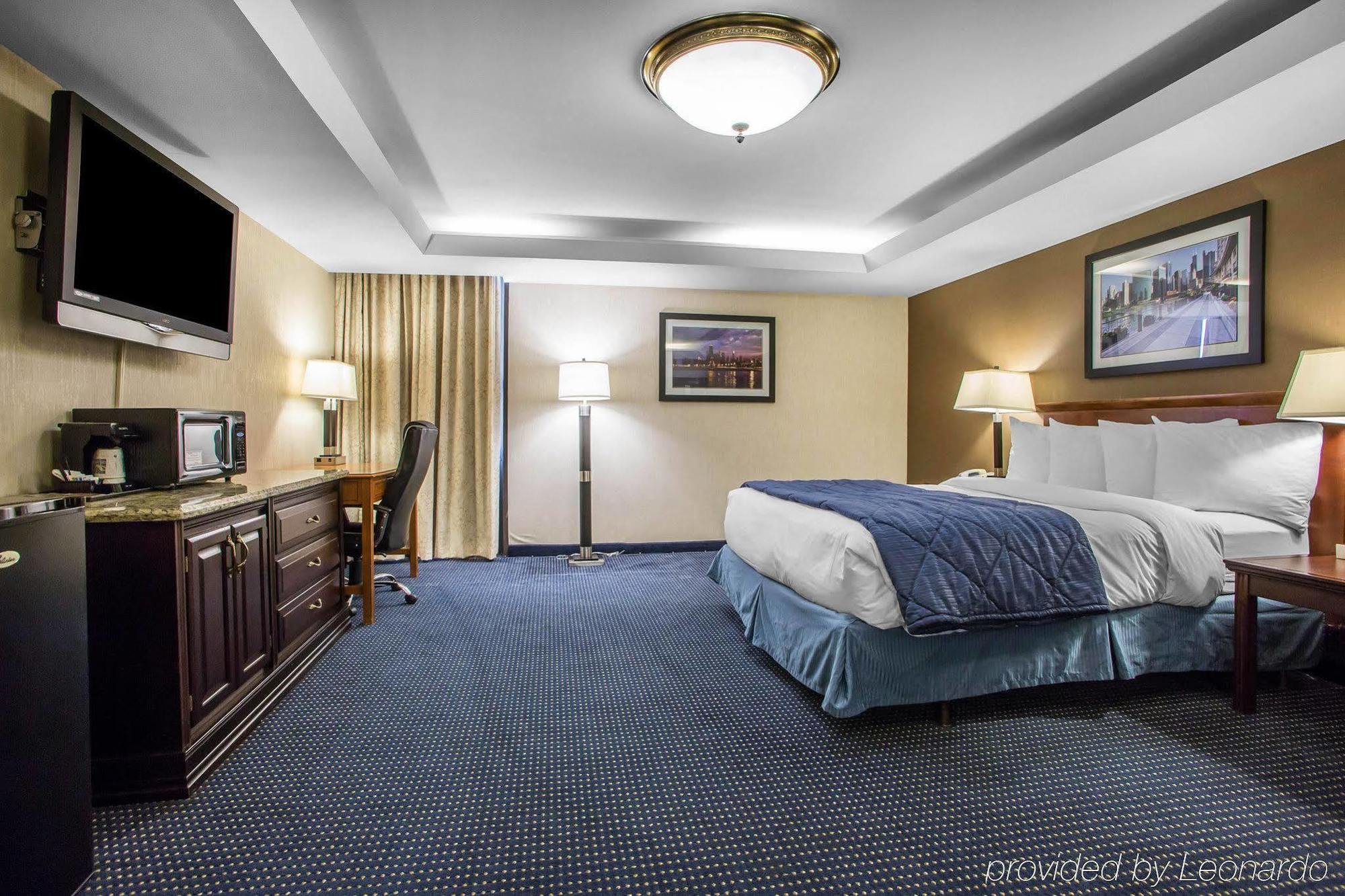 Quality Inn Schaumburg - Chicago Near The Mall Buitenkant foto